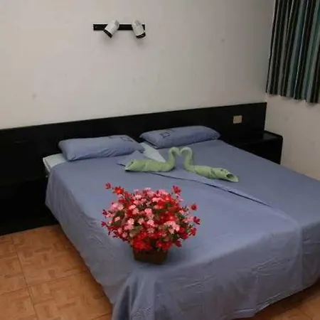 Alberto Hotel